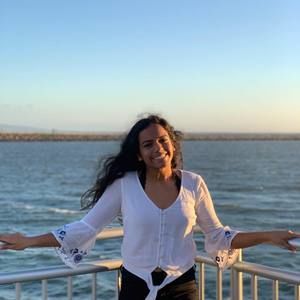 Meet your Posher, Sneha